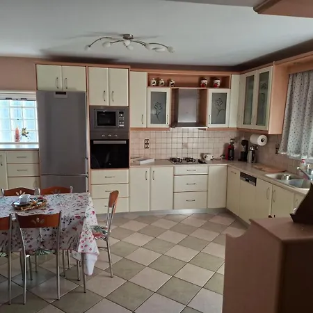 Mesoloras Valley View *