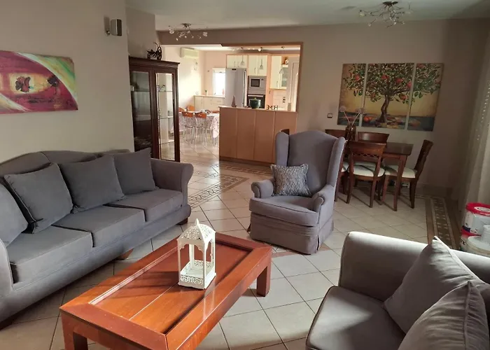 Nyaraló Mesoloras Valley View *